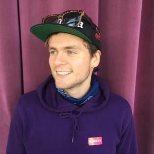 Meet your Posher, Danya